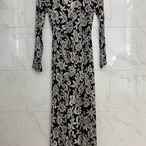 Billabong Black and Cream Floral Long Sleeve Dress